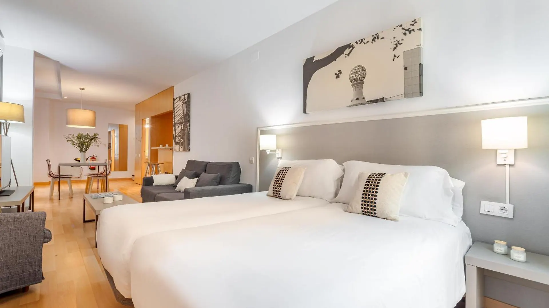 Aspasios Plaza Real Apartments Barcelona