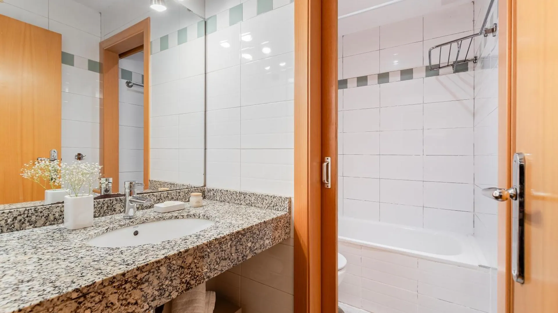 Aspasios Plaza Real Apartments Barcelona Spain
