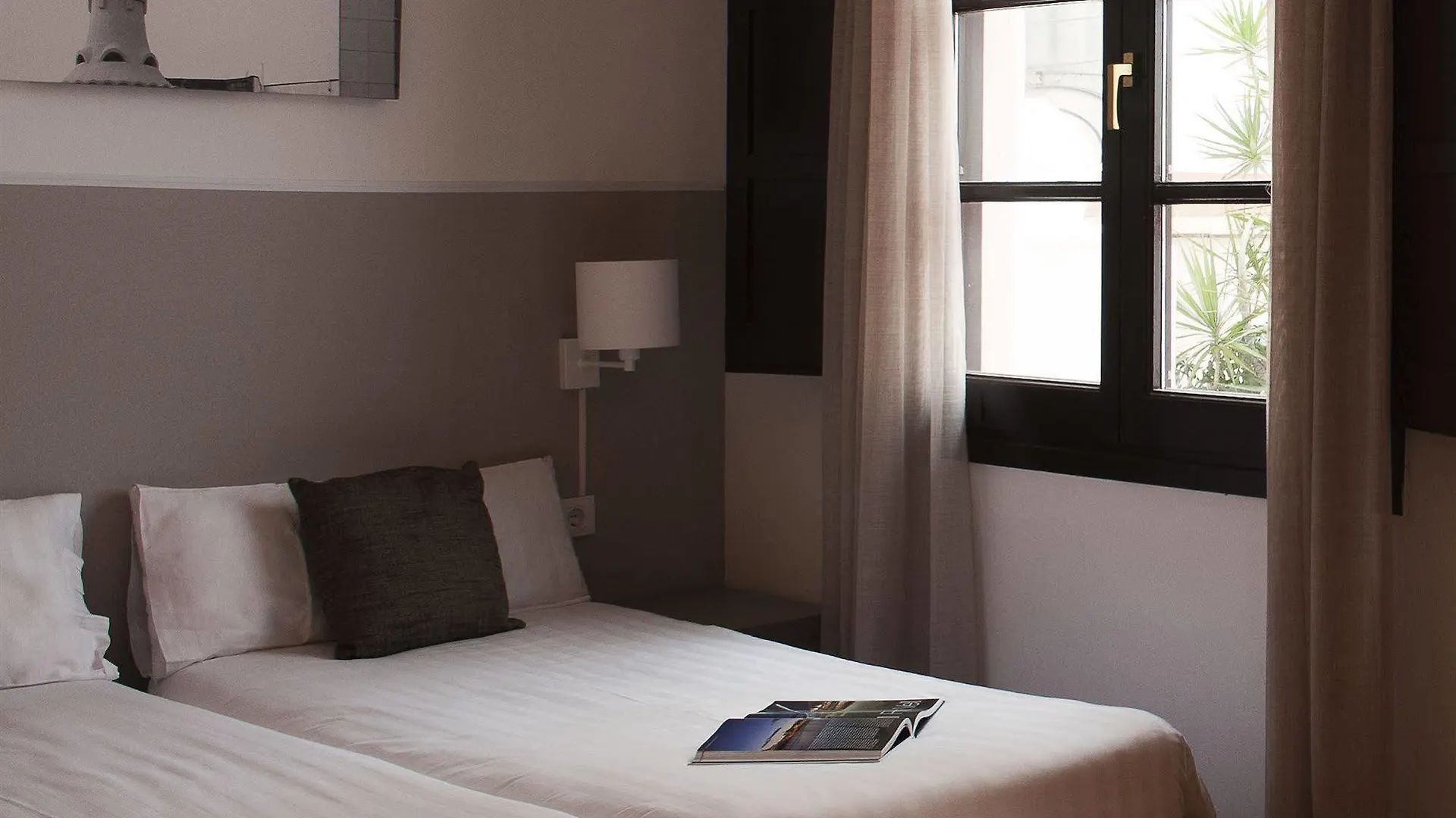 Aspasios Plaza Real Apartments Barcellona