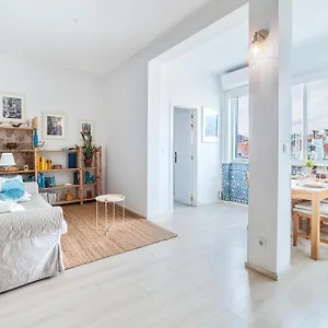 https://hidden-gem-1-in-city-center.hotels-lisbon-portugal.com
