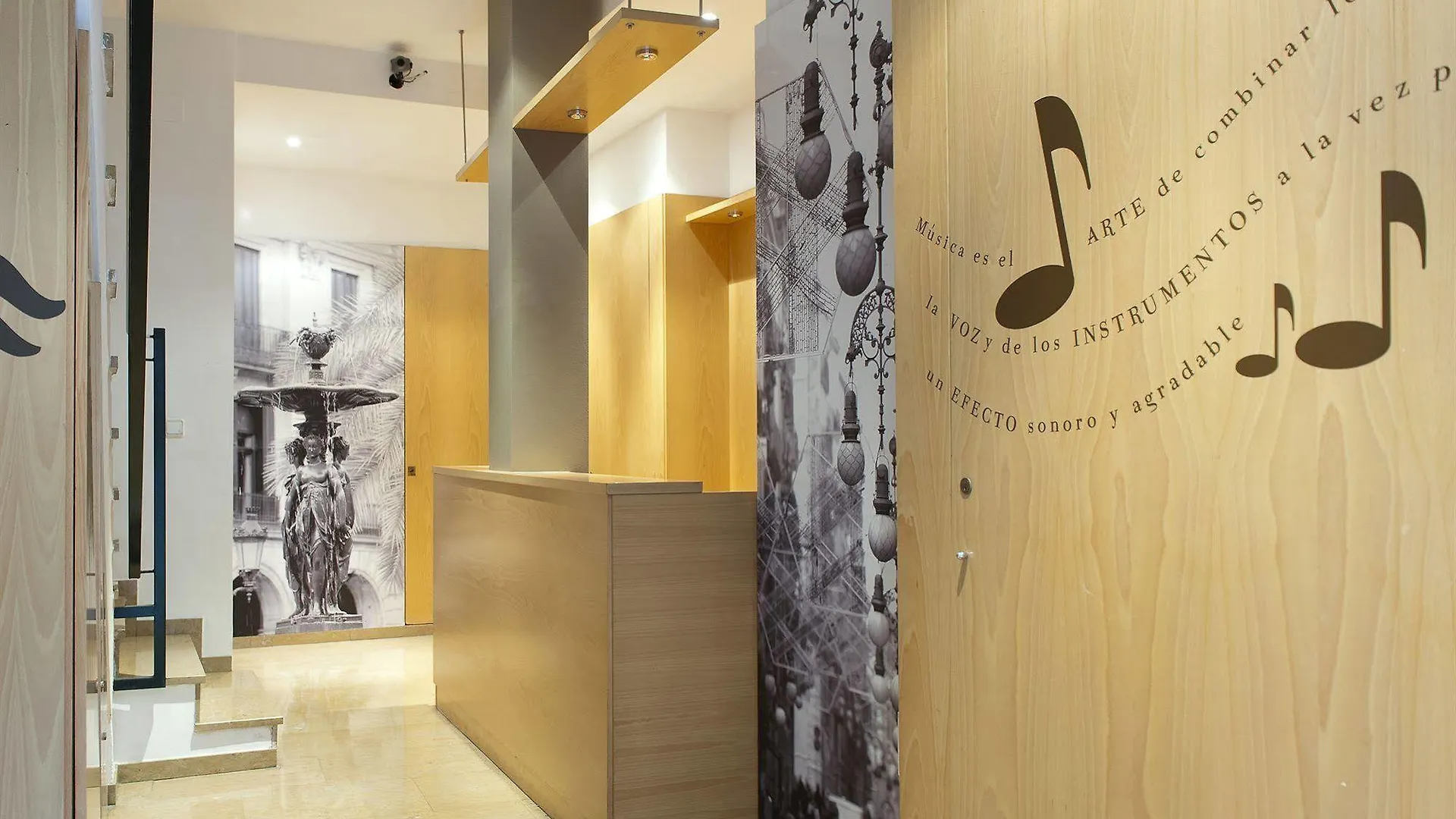 Aspasios Plaza Real Apartments Barcelona